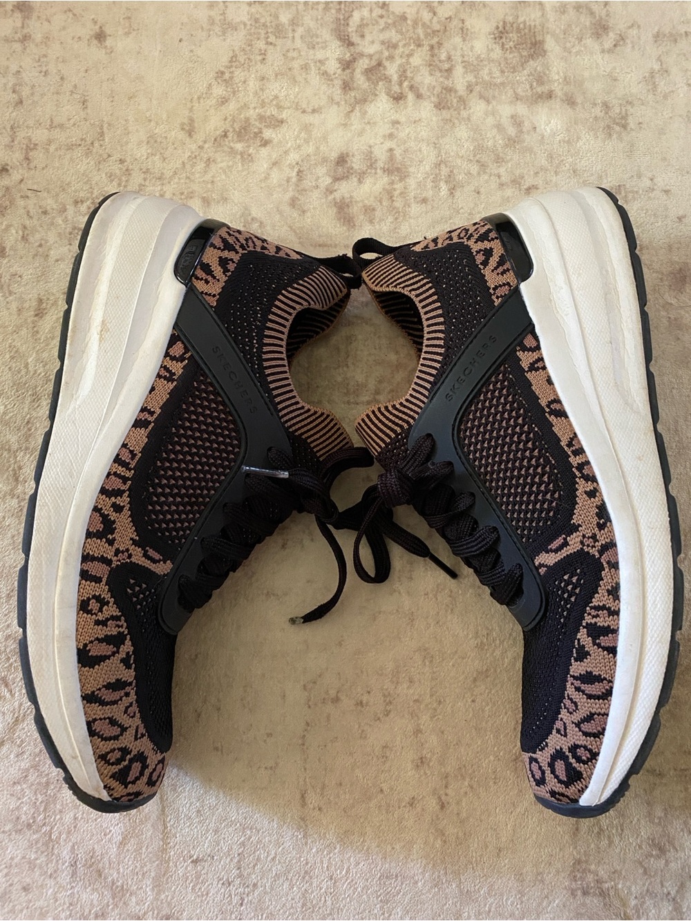 Skechers Stretch Fit Memory Foam Black and Tan Leopard Athletic Sneakers 8.5 - Picture 3 of 9